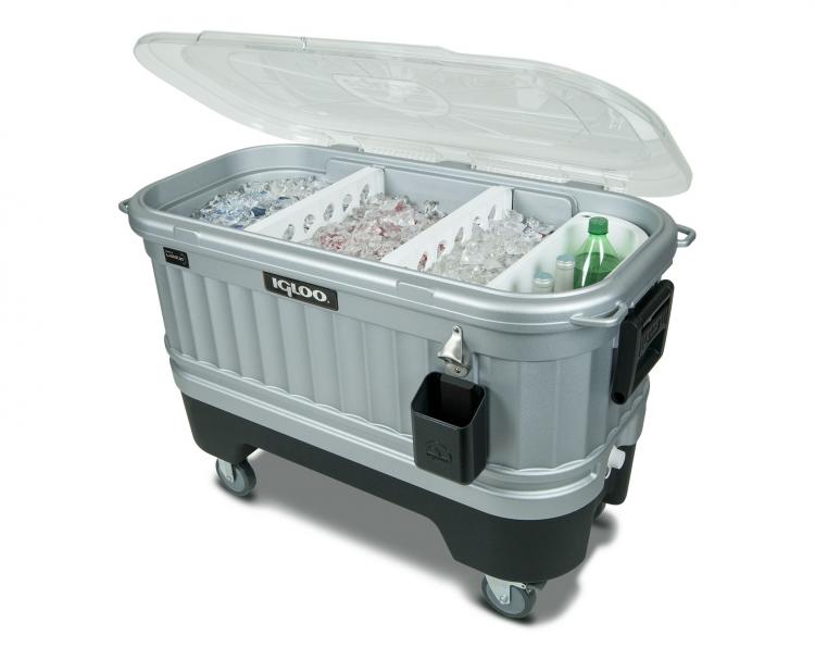The Igloo Party Bar Cooler Is Perfect For a Backyard Party
