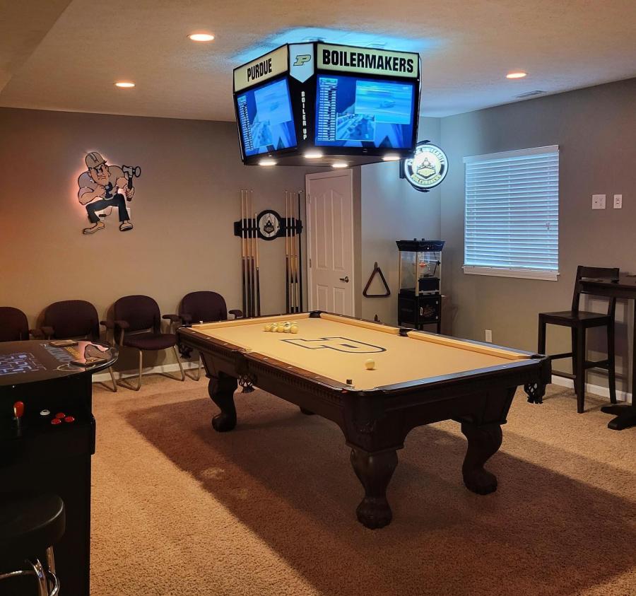 This Mini Jumbotron Is a 4 Sided TV You Can Mount In Your Man Cave For