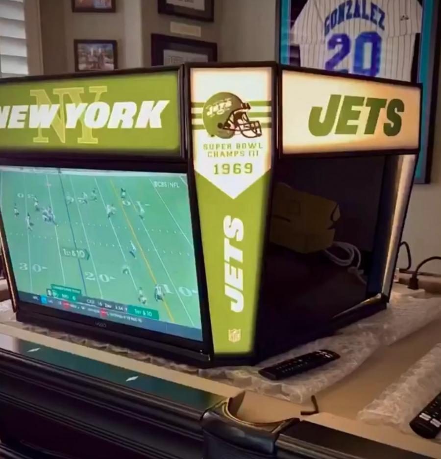 This Mini Jumbotron Is a 4 Sided TV You Can Mount In Your Man Cave For