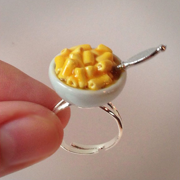 Mini Macaroni and Cheese Ring