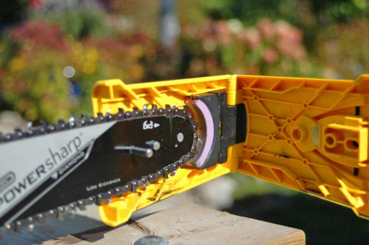 Chainsaw Teeth Sharpener Sharpens Your Chainsaw In Seconds