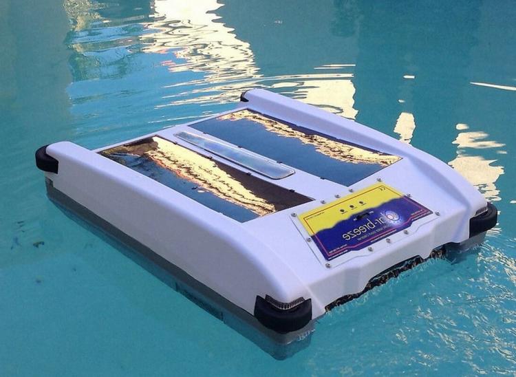 Solar Breeze Solar Powered Robotic Pool Skimmer