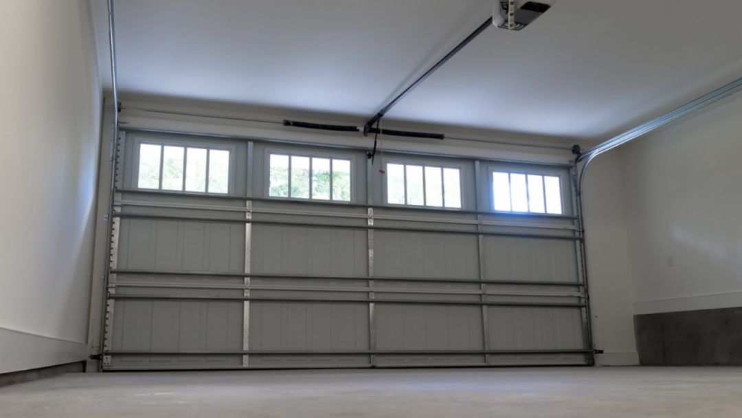 Quality Garage Door Repair Service in Pensacola