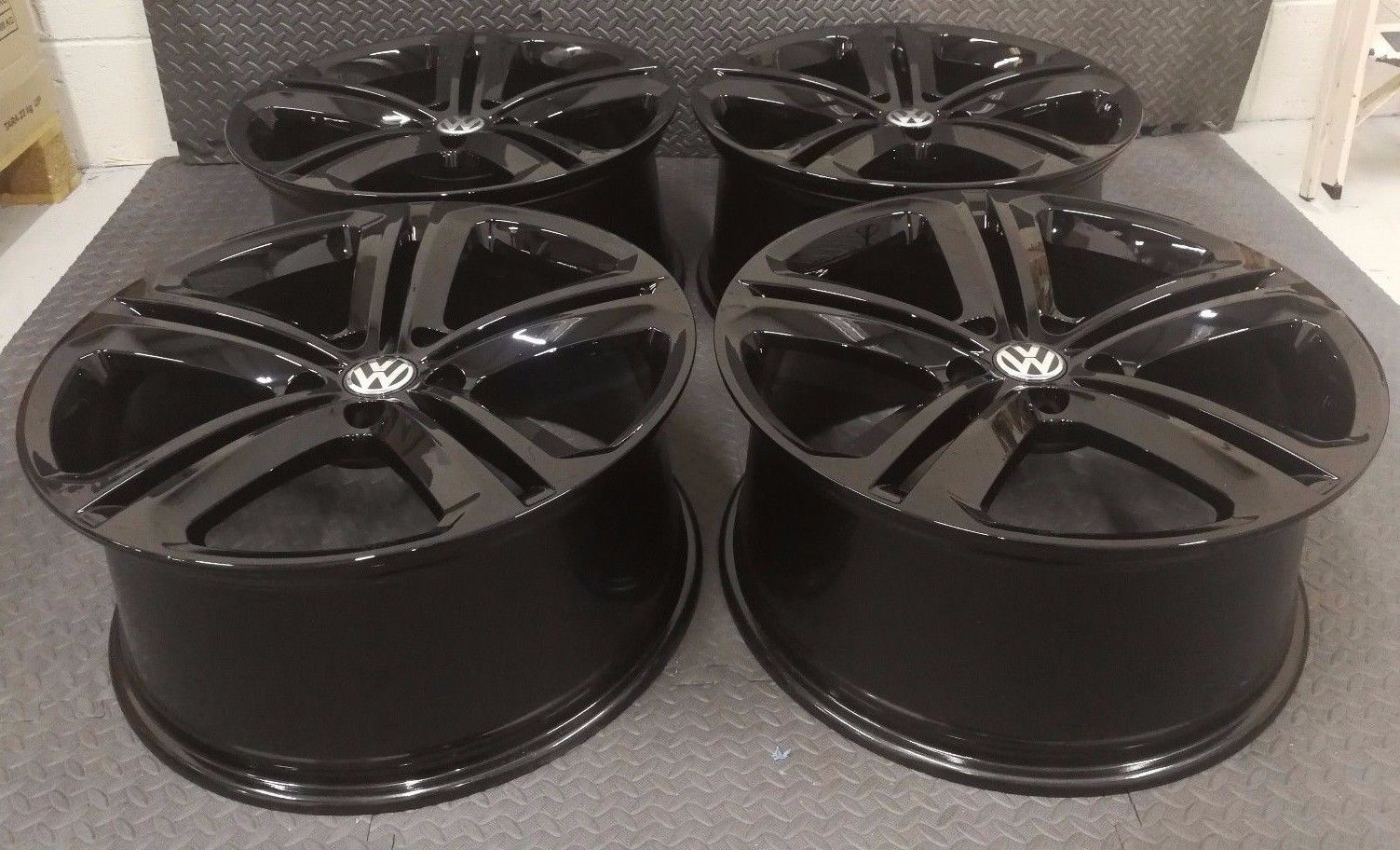 VW Touareg Mallory 7P6601025AK OEM Alloy Wheels