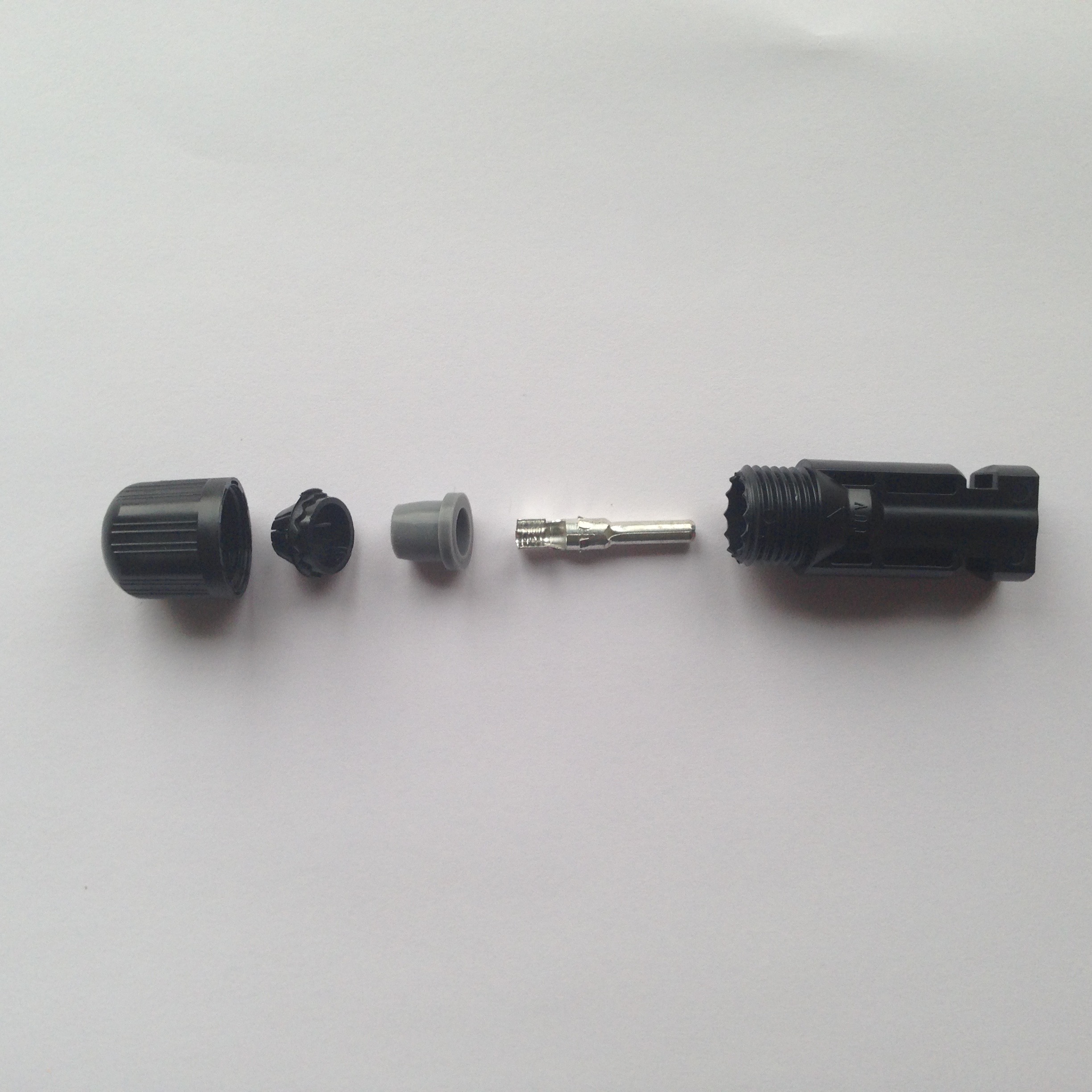 An Introduction To MC4 Connectors. Off Grid Ham