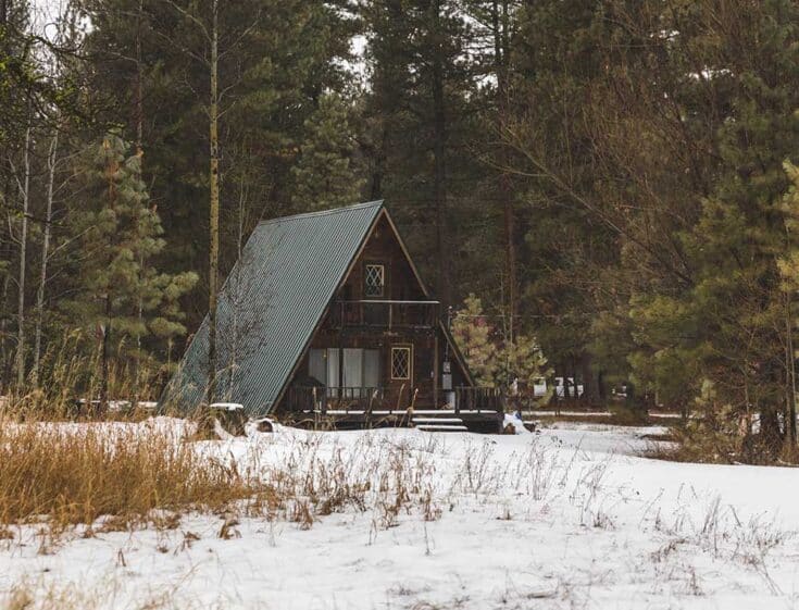 20 Exquisitely Charming Rustic Cabins Off Grid World