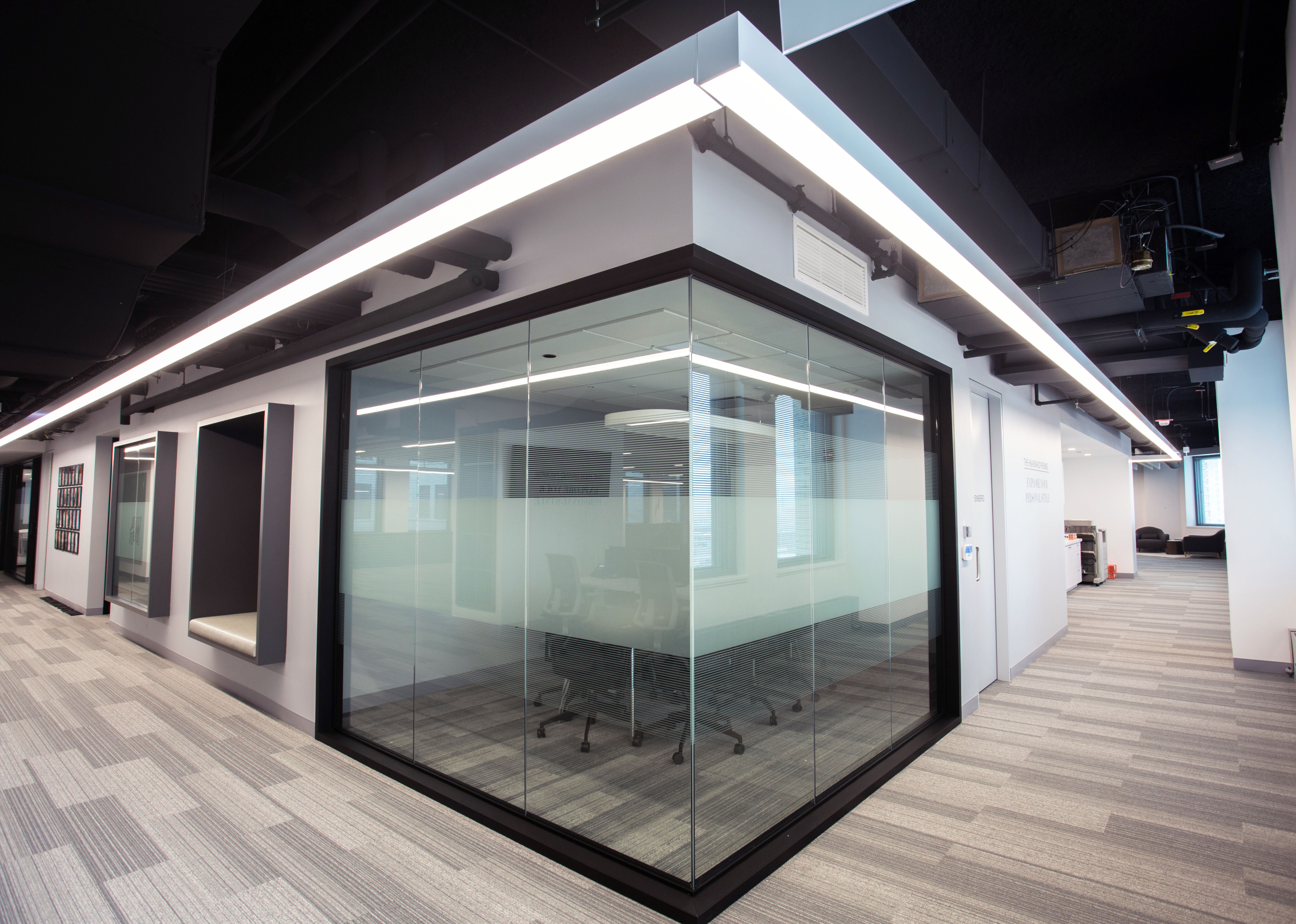 Call Service Center Office AO