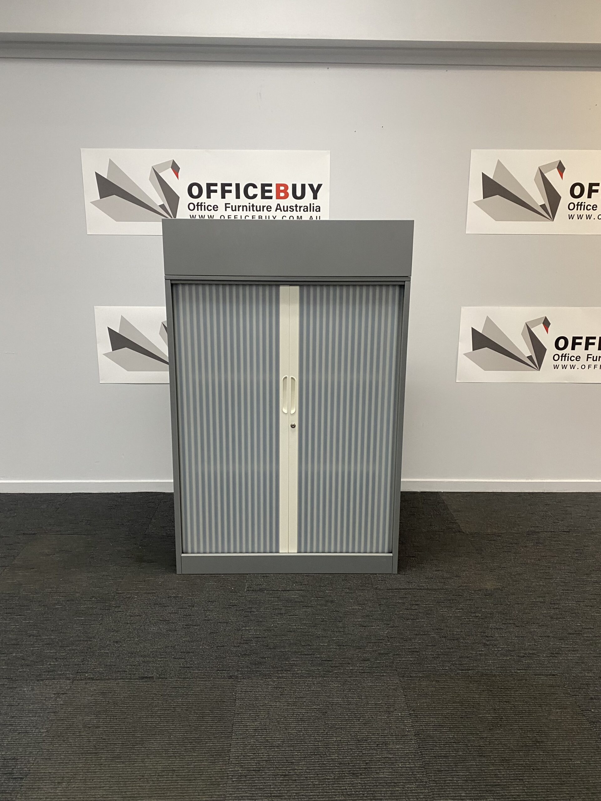 Second Hand Lockable Tambour with Planter BoxTransparent Door