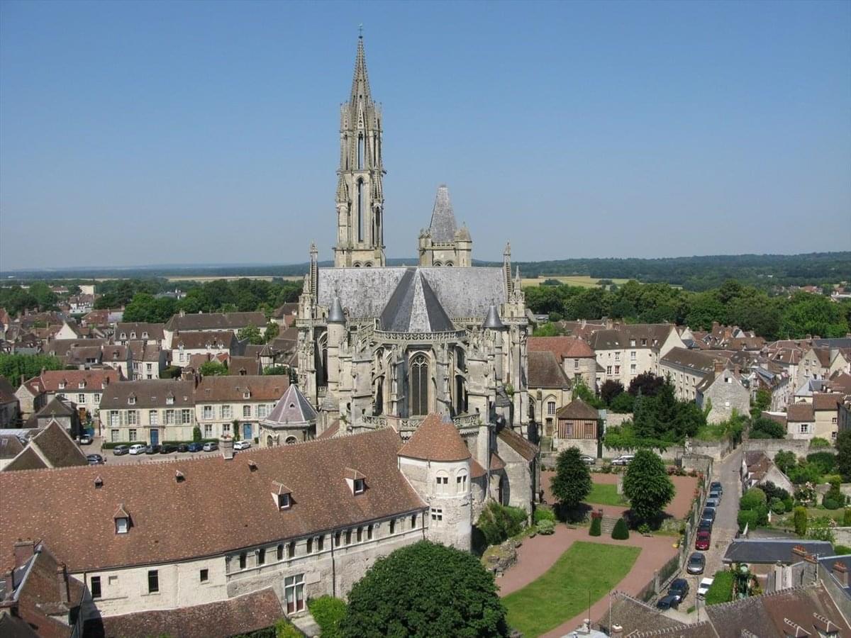 Rent Office Space in Roissy CDG FR on Avenue De Creil