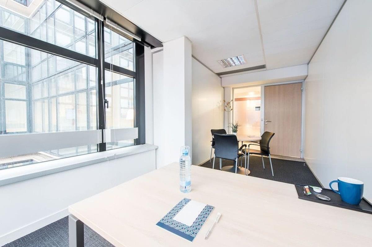 Office Space for Rent Courbevoie FR on 12 Place De La Défense, Maison