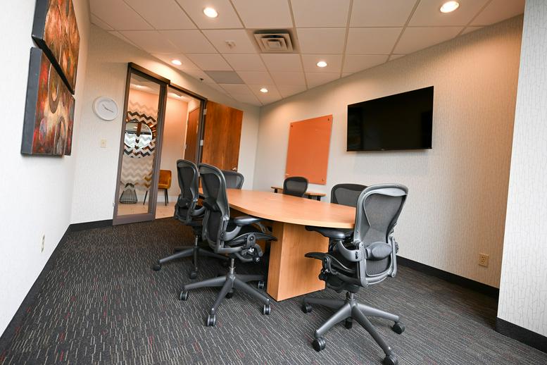 Rent A Class Bloomington Office & Coworking Space The International Plaza