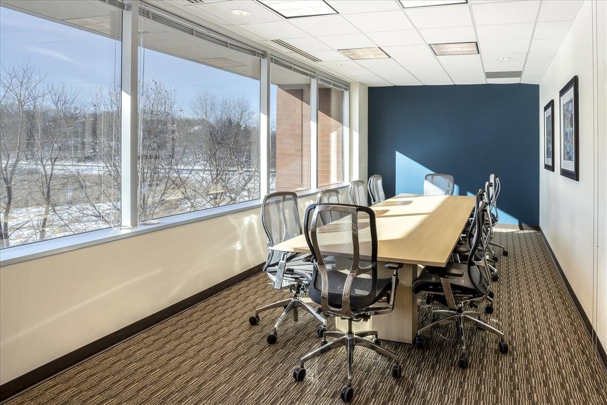 Rent Serviced Offices on the Edge of Eden Prairie, MN