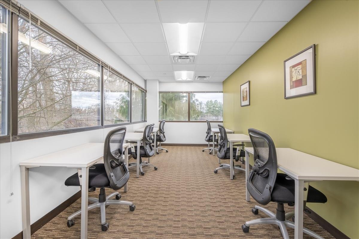 Professional Furnished Offices for Rent in Windsor CT