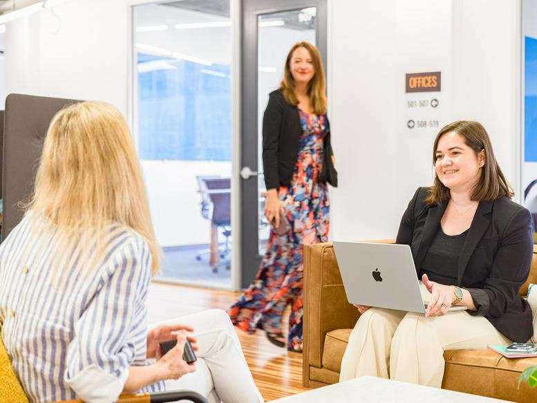 Dallas Coworking Spaces Katy Building, 701 Commerce St