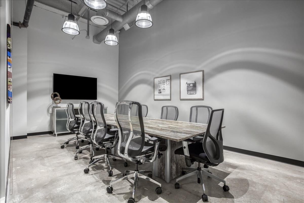 Office Space & Coworking Chicago Hyde Park 5113 S Harper Ave