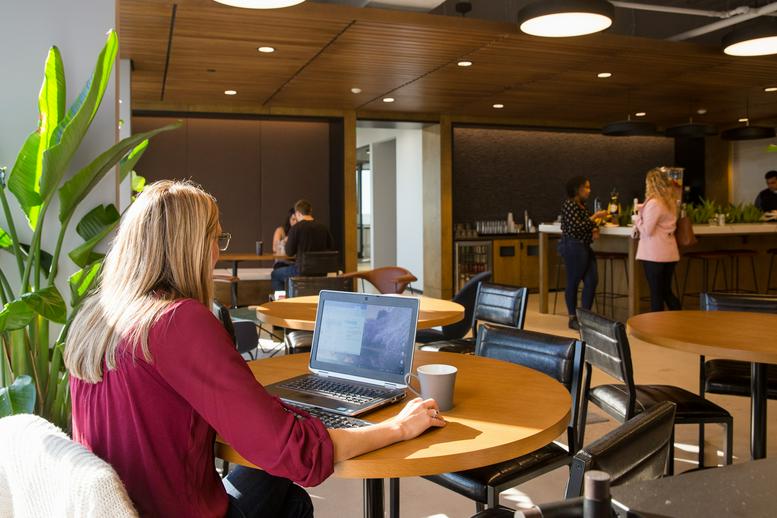 Coworking Space Charlotte Bank of America Plaza 101 S Tryon St