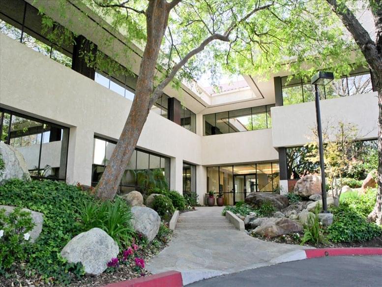 Offices with Large Range of Options & Facilities in Thousand Oaks, CA