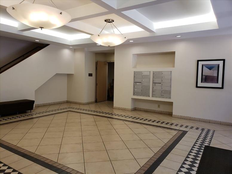 Offices with Large Range of Options & Facilities in Thousand Oaks, CA