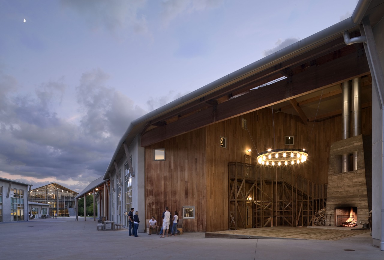 The Abercrombie & Fitch Headquarters Campus Office Snapshots