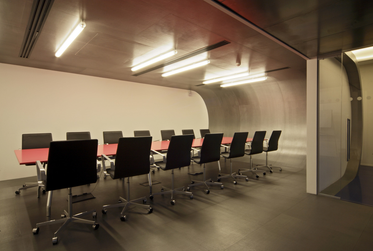 Revisiting Red Bull's London Headquarters Office Snapshots