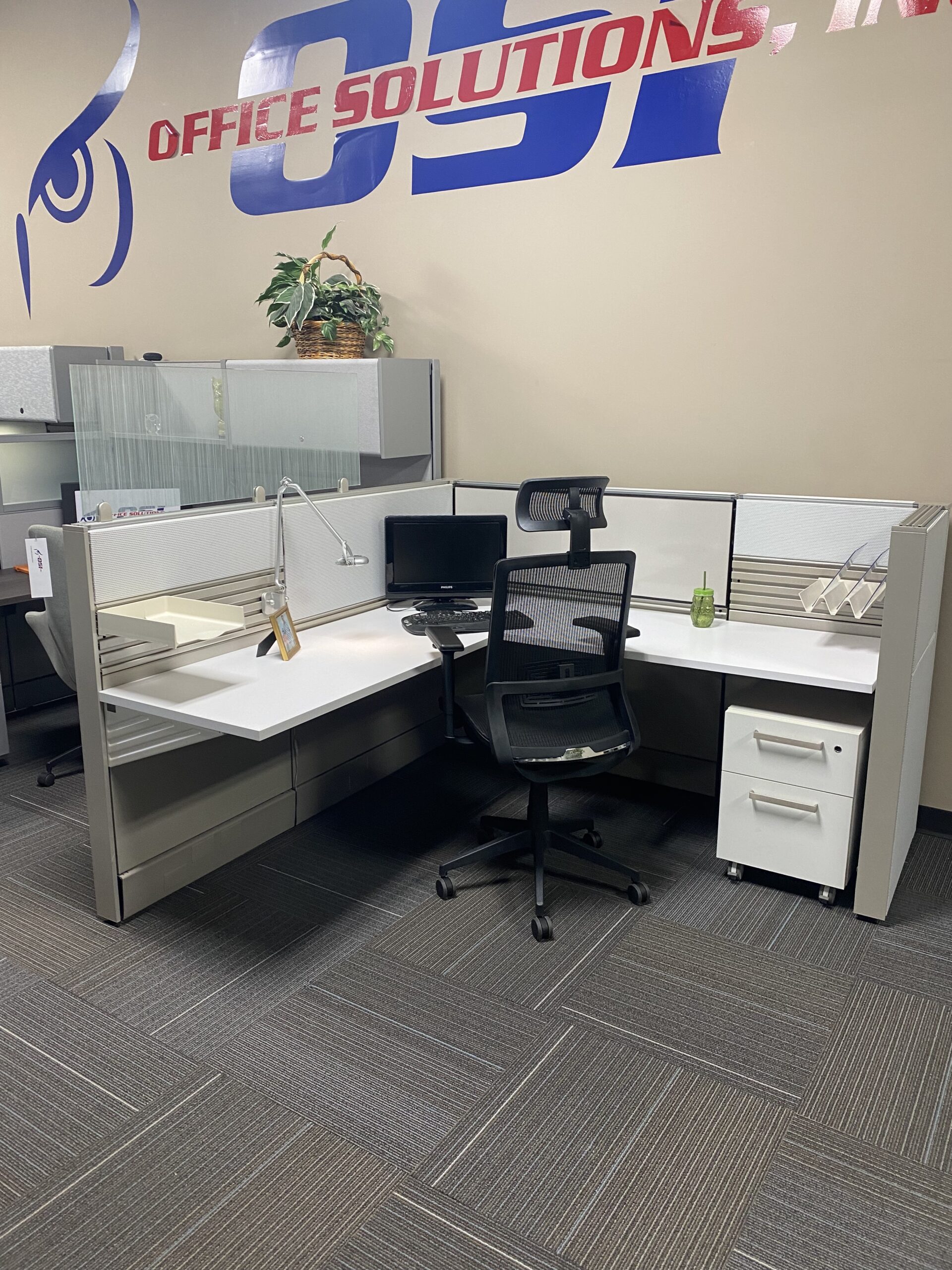 439 Refurbished Ethostation Office Solutions Inc