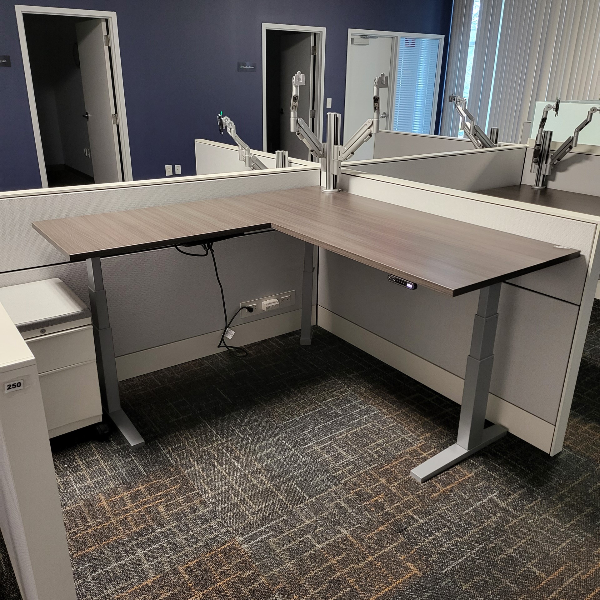 596 LShaped HeightAdjustable Desk Office Solutions Inc