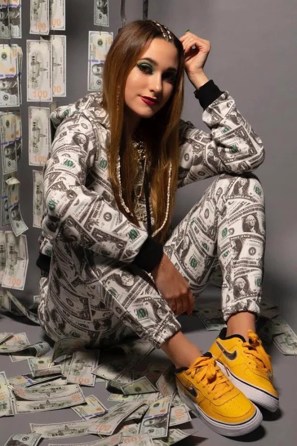 Ashley Brinton AKA Aye B a Young Successful Female Rap Artist has Just(028)