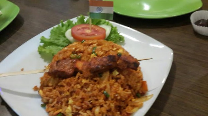 Cari Nasi Goreng Enak? Di Tenda, di Mall, Nasi Goreng Internasional