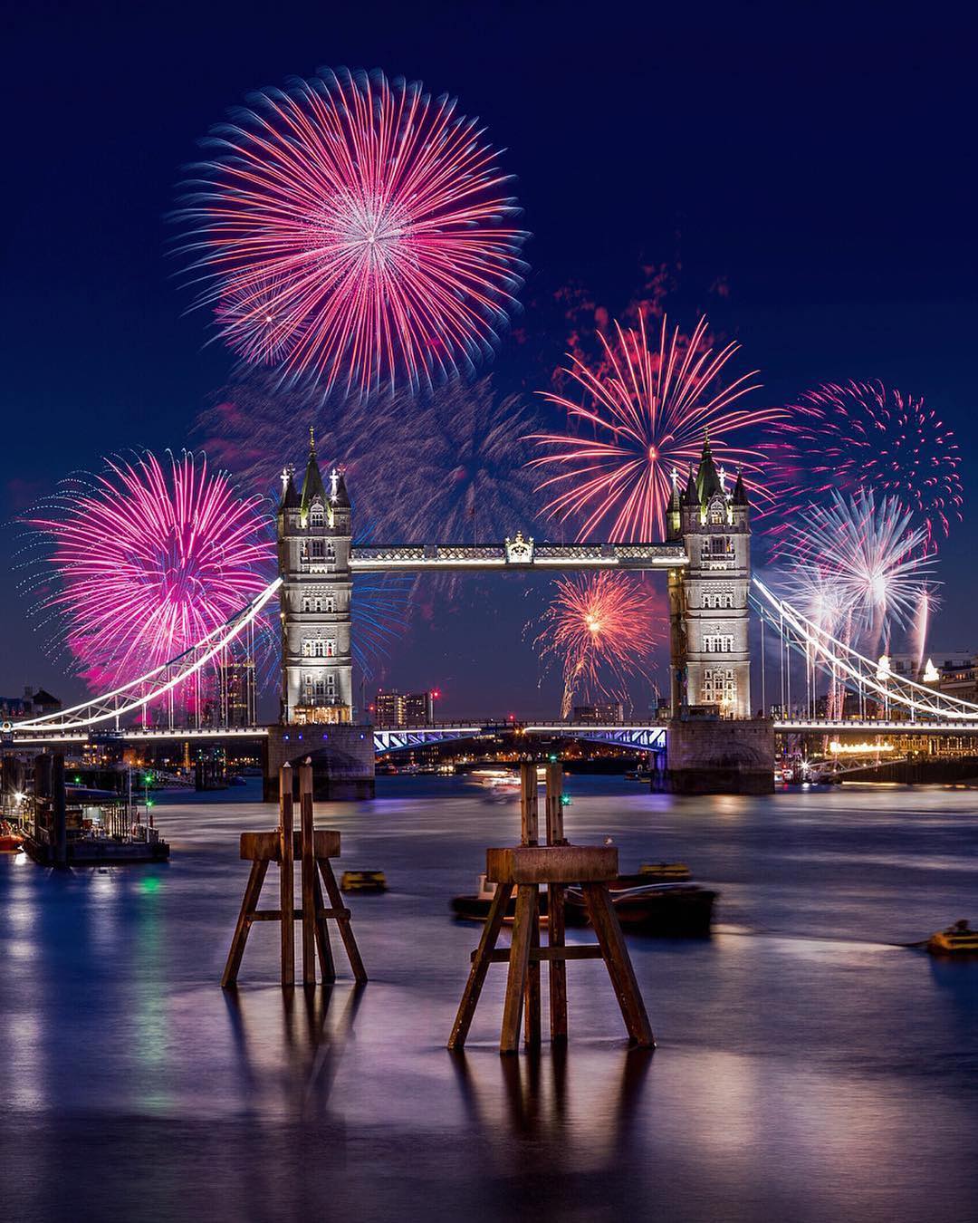 In Pictures Just 21 Spectacular Photos Of London's New Year's Eve