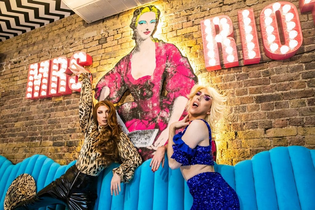 Mrs Riot New Covent Garden Bar With A Drag Queen Cupcake High Tea