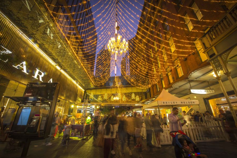 12 Enchanting Christmas Light Displays To See In Sydney In 2023