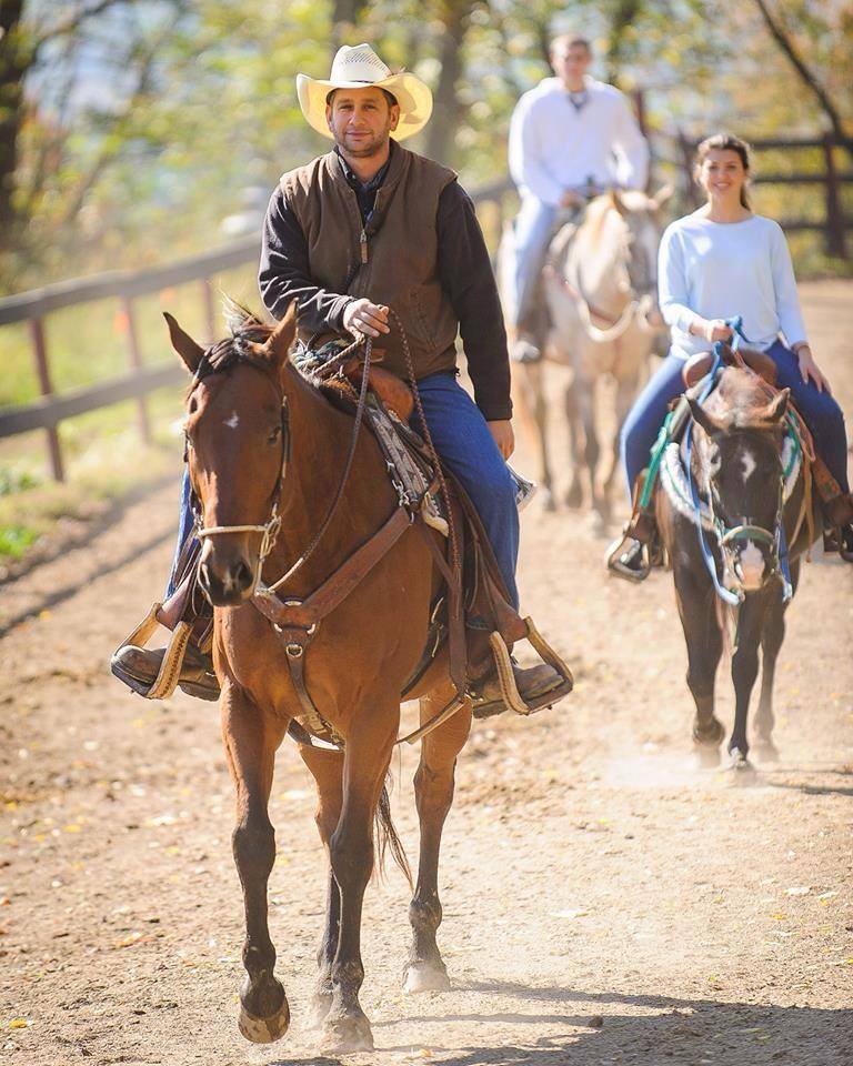Pine Ridge Dude Ranch A Story of Love and Legacy LaptrinhX / News