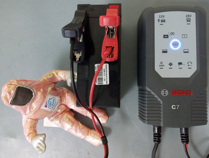 Зарядное устройство Bosch не заряжает аккумулятор. Ремонт LeadAcid