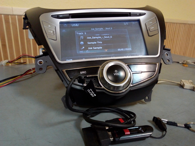 Ремонт автомагнитолы Hyundai Elantra. ГУ не читает USB, SD и диски