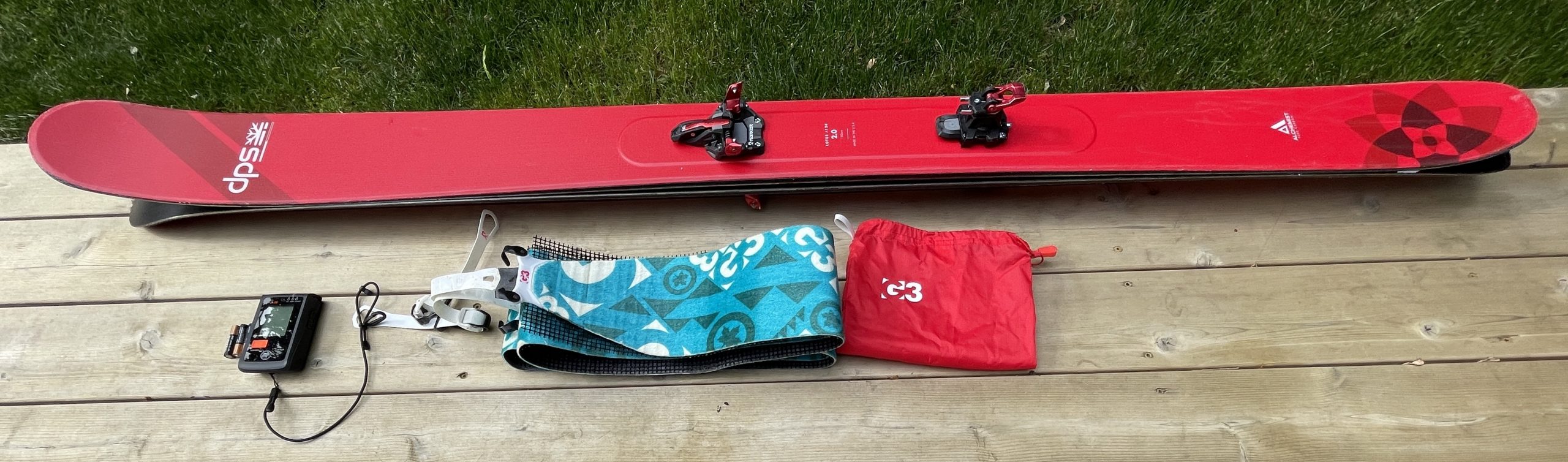 How to store climbing skins, skis and avalanche beacons