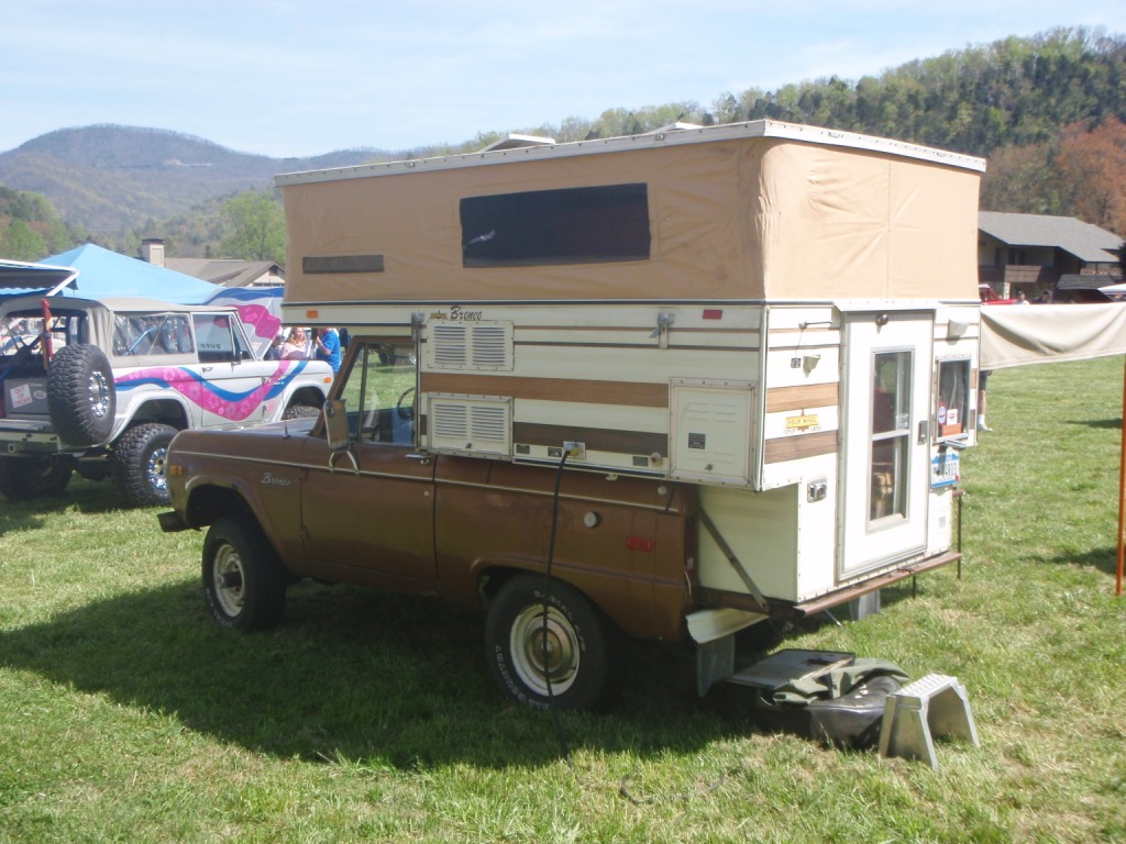 More Early Ford Bronco Campers