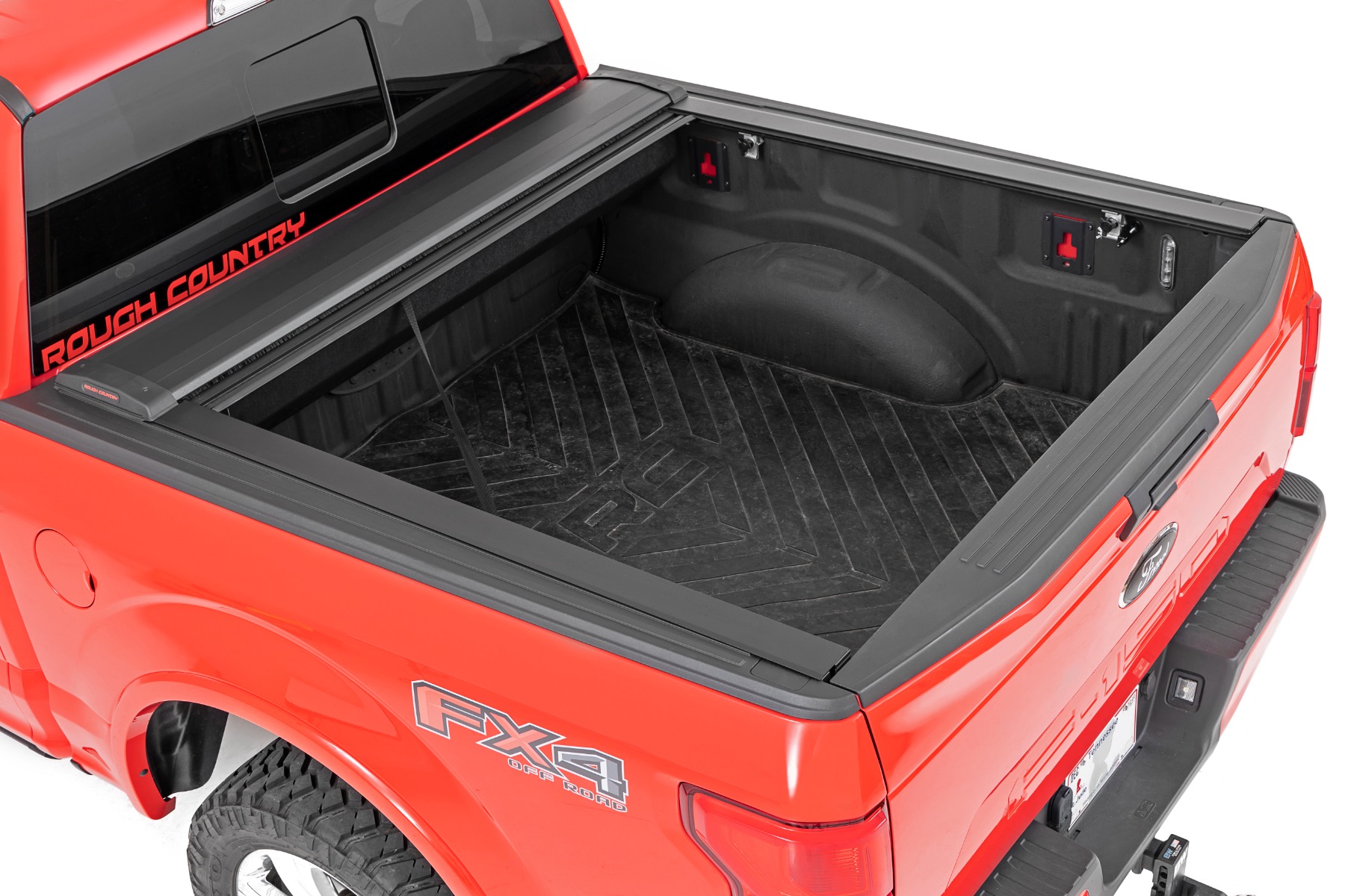 Rough Country Retractable Bed Cover 5’7″ Bed Ford F150 (2123)/F150 Lightning (2022