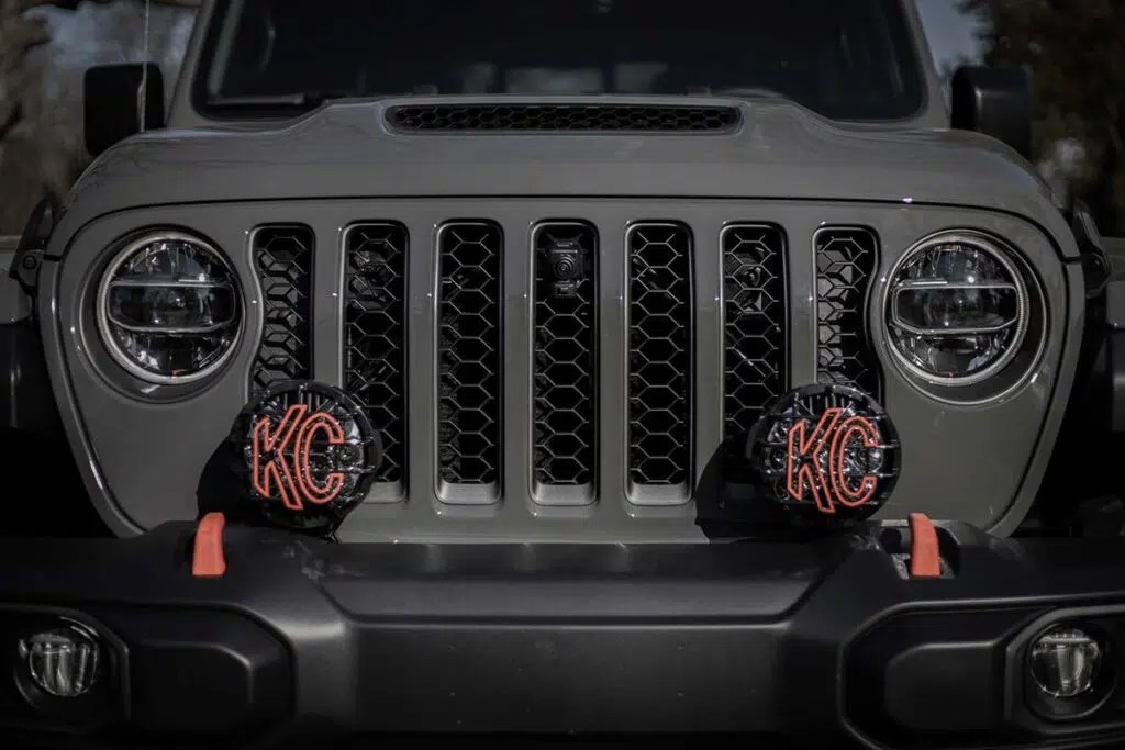 Jeep Gladiator Lifted (Guide, Cost, Lift Kits) OffRoading Pro