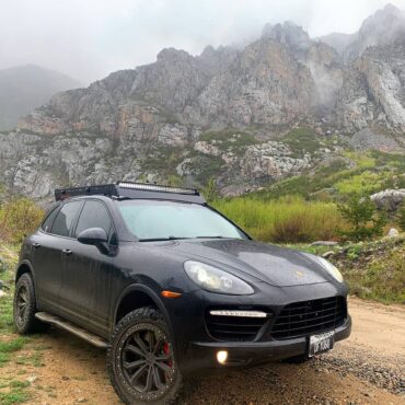 2nd Gen Porsche Cayenne 958 Off-road Build on 30" A/T Tires