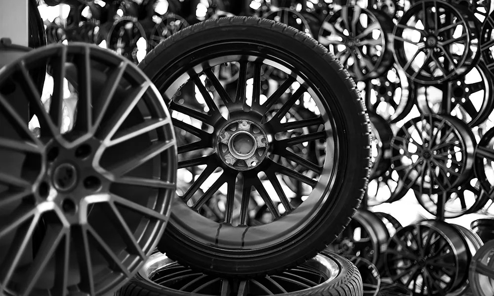 vs. Cast Wheels Which Is the Best Option for Your Truck Off