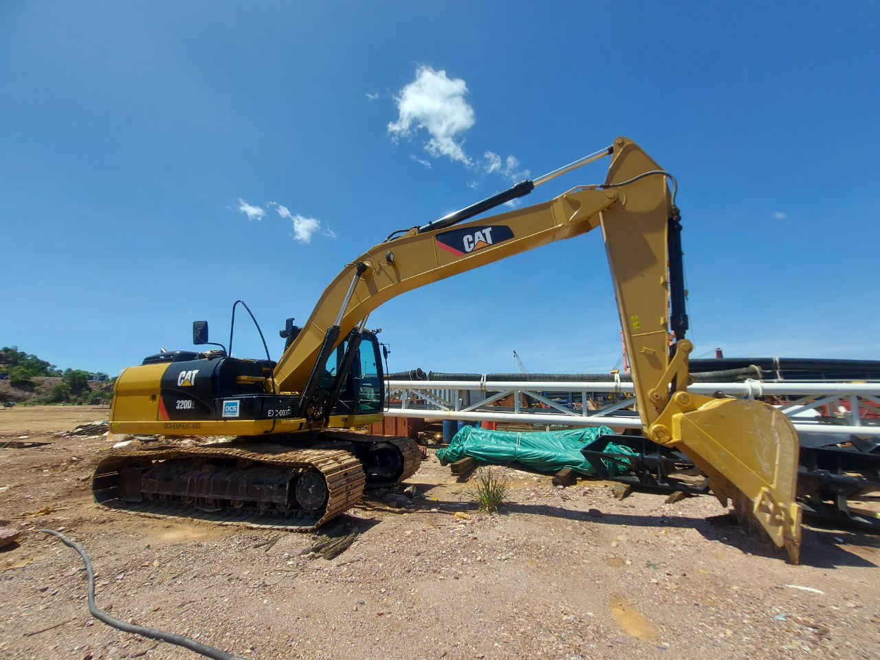 CAT320 LONG/SHORT BOOM EXCAVATOR Offshore Construction Specialists