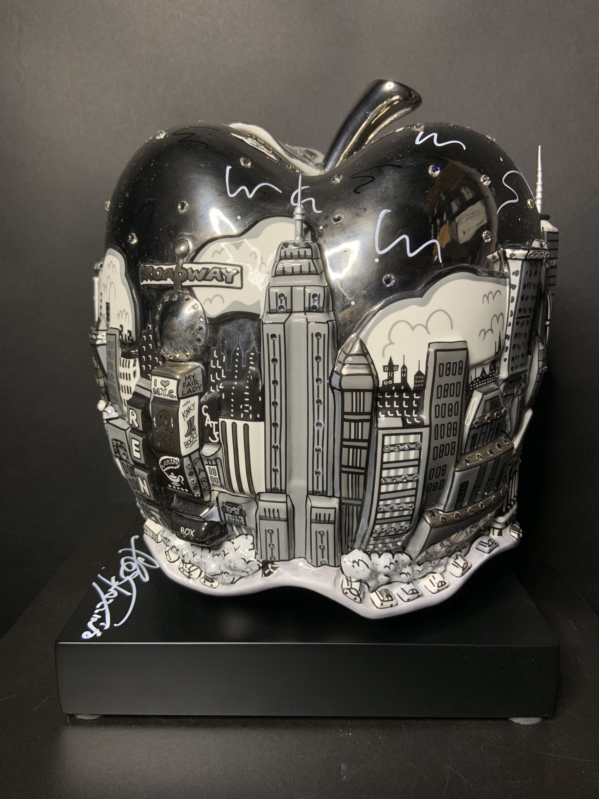 Charles Fazzino Pop Goes Silver Off The Wall Gallery