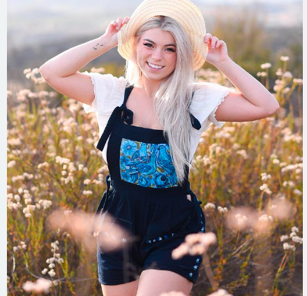 Sabrina Banks Net worth, Bio, Wiki, Facts, Age, Height, Bio 2023