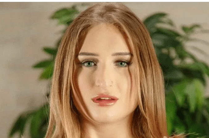 Skylar Snow Age, Career, Family, Net Worth, Height Bio 2024. - Ofline