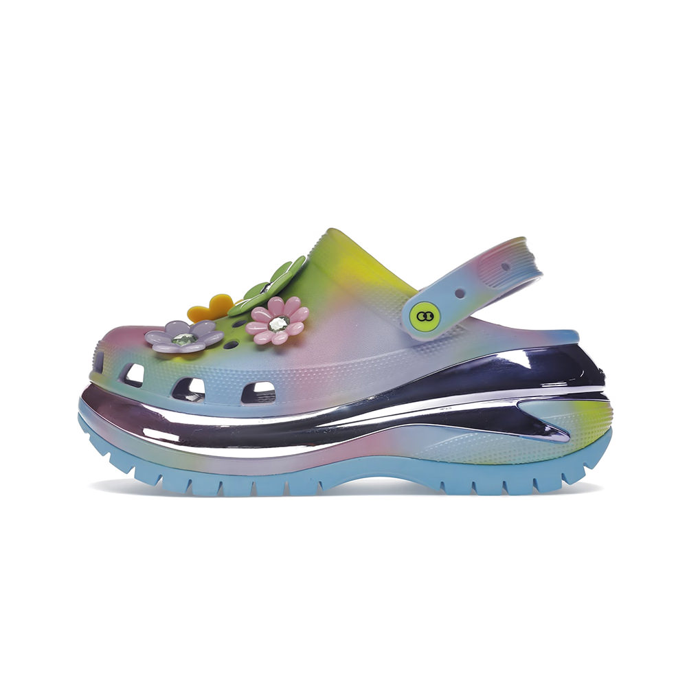 Crocs Mega Crush Clog Lazy Oaf New DimensionsCrocs Mega Crush Clog Lazy