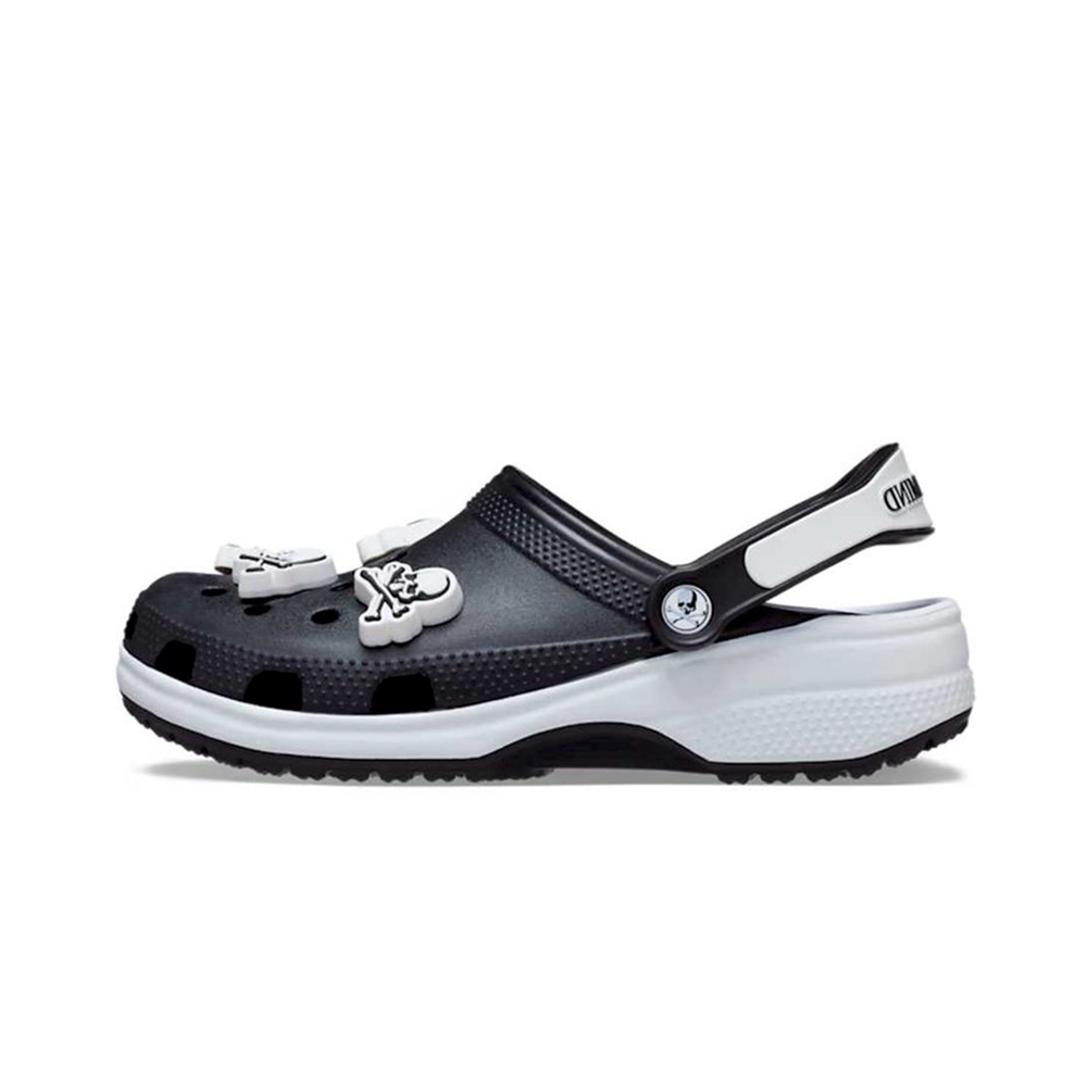 Crocs Classic Clog Mastermind WhiteCrocs Classic Clog Mastermind White