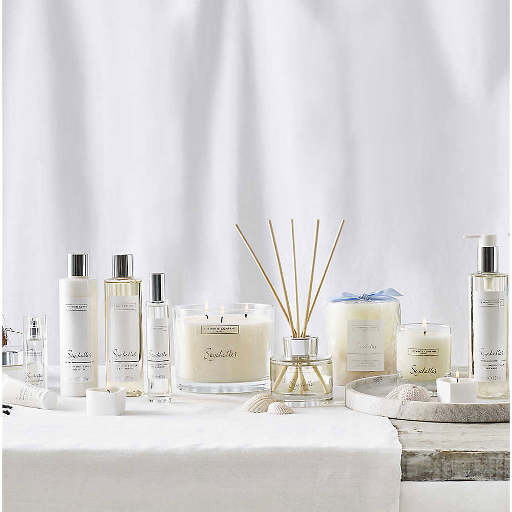 Seychelles scented candle 140gSeychelles scented candle 140g OFour