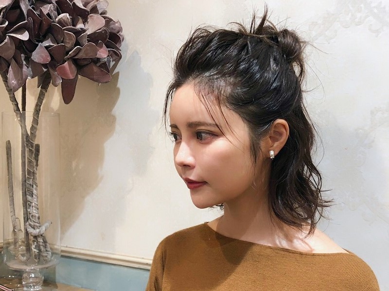 結婚式お呼ばれのおすすめボブ厳選｜簡単にできる大人っぽい髪型をご紹介♡ | Oggi.jp | Oggi.jp ボブのまとめ髪おすすめ18選】短くてもできる！ シーン別、超簡単にできるヘアアレンジ方法を伝授♡ | Oggi.jp | Oggi.jp