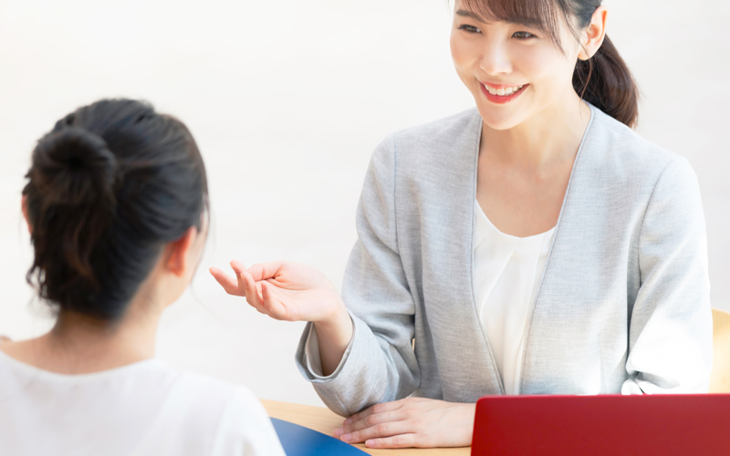 実は間違った日本語?!「とんでもございません」の意味とは？ 例文・類語・英語表現をご紹介 Oggi.jp