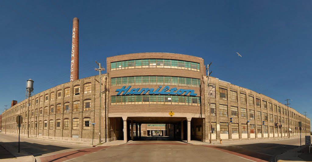 Design Showcase Incorporating Salvaged Glass Olde Good Things